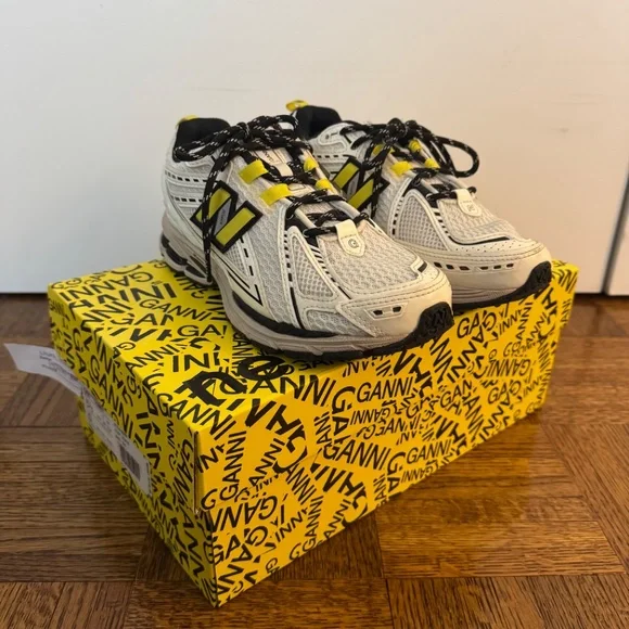 GANNI x New Balance 1906R - Picture 6 of 14